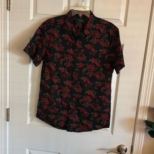 Forever 21 floral button up shirt size medium